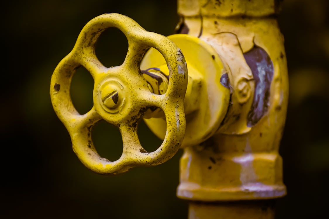 Afsluitkraan van de watertoevoer in de meterkast
